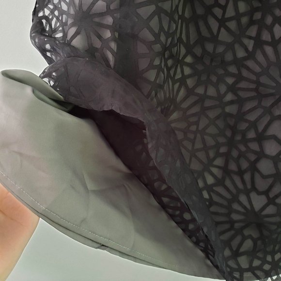 skater skirt in embroidered veil with lining, size L - Picture 5 of 7